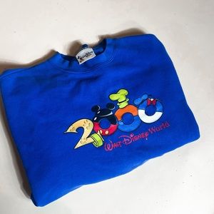 Vintage 00’s Mickey Mouse Sweater